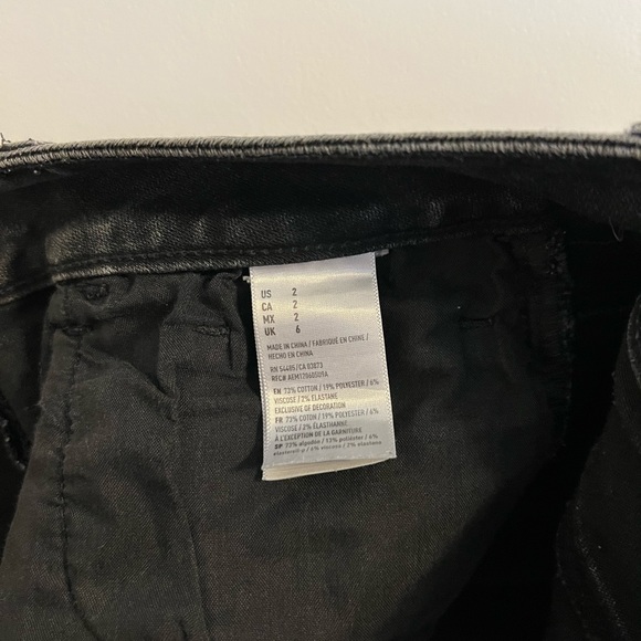 American Eagle Black Denim Shorts - Picture 3 of 3